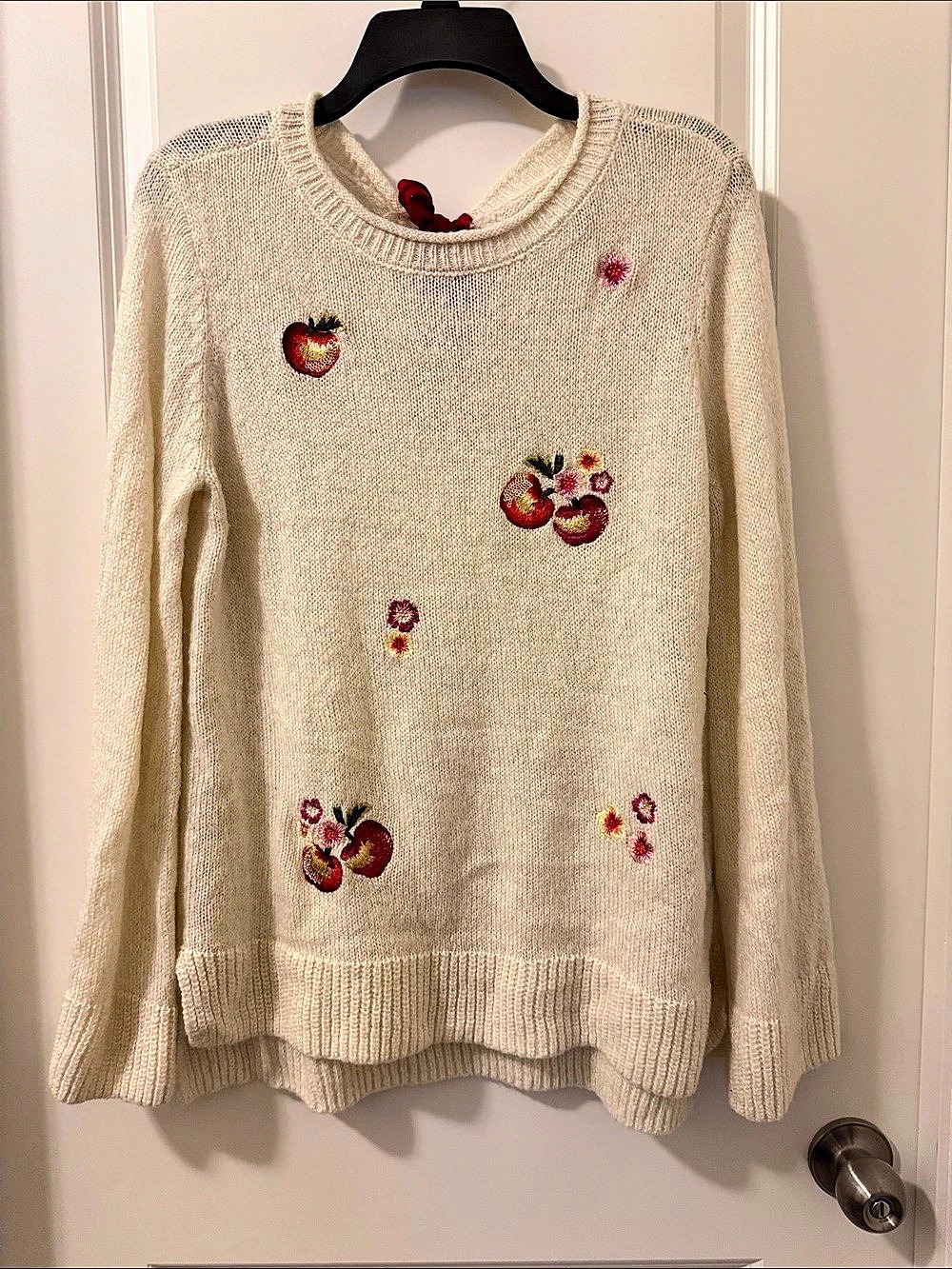 Lauren Conrad Floral Embroidered Crewneck Sweater in Cream